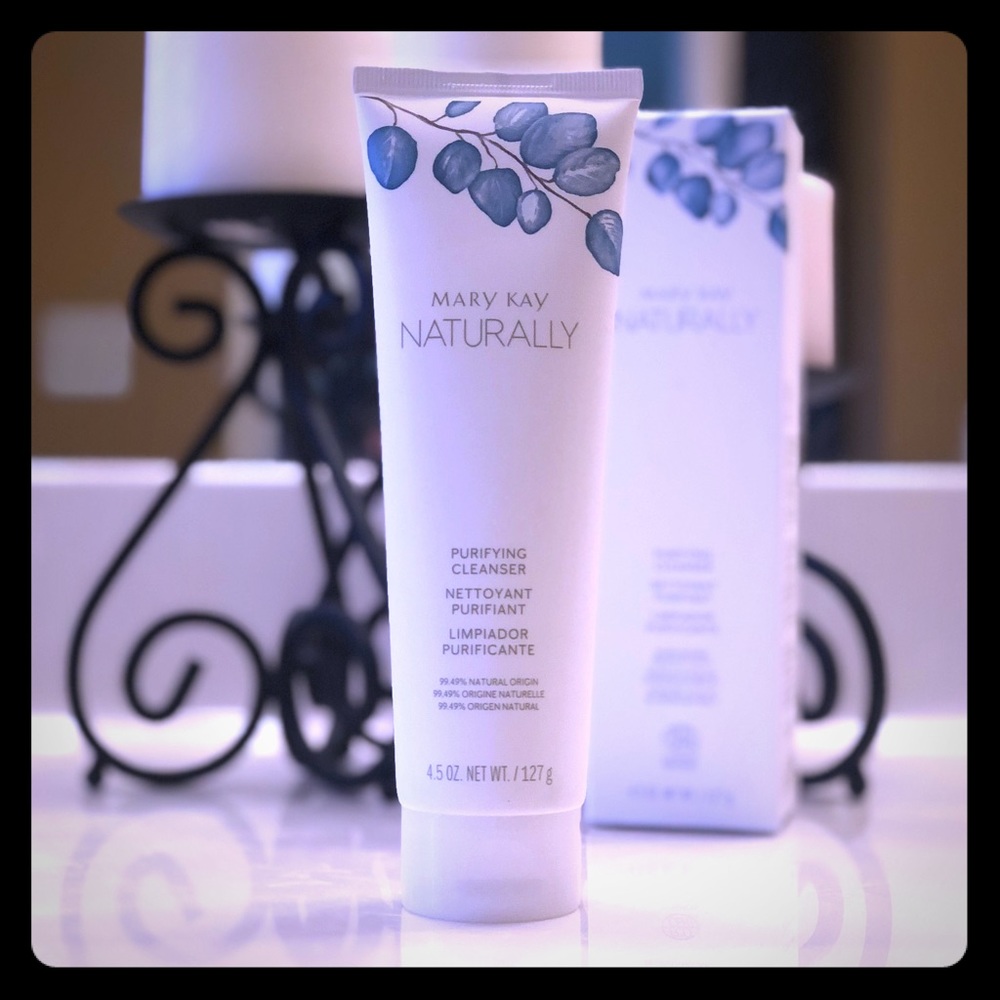 Mary Kay Naturally Purifying Cleanser